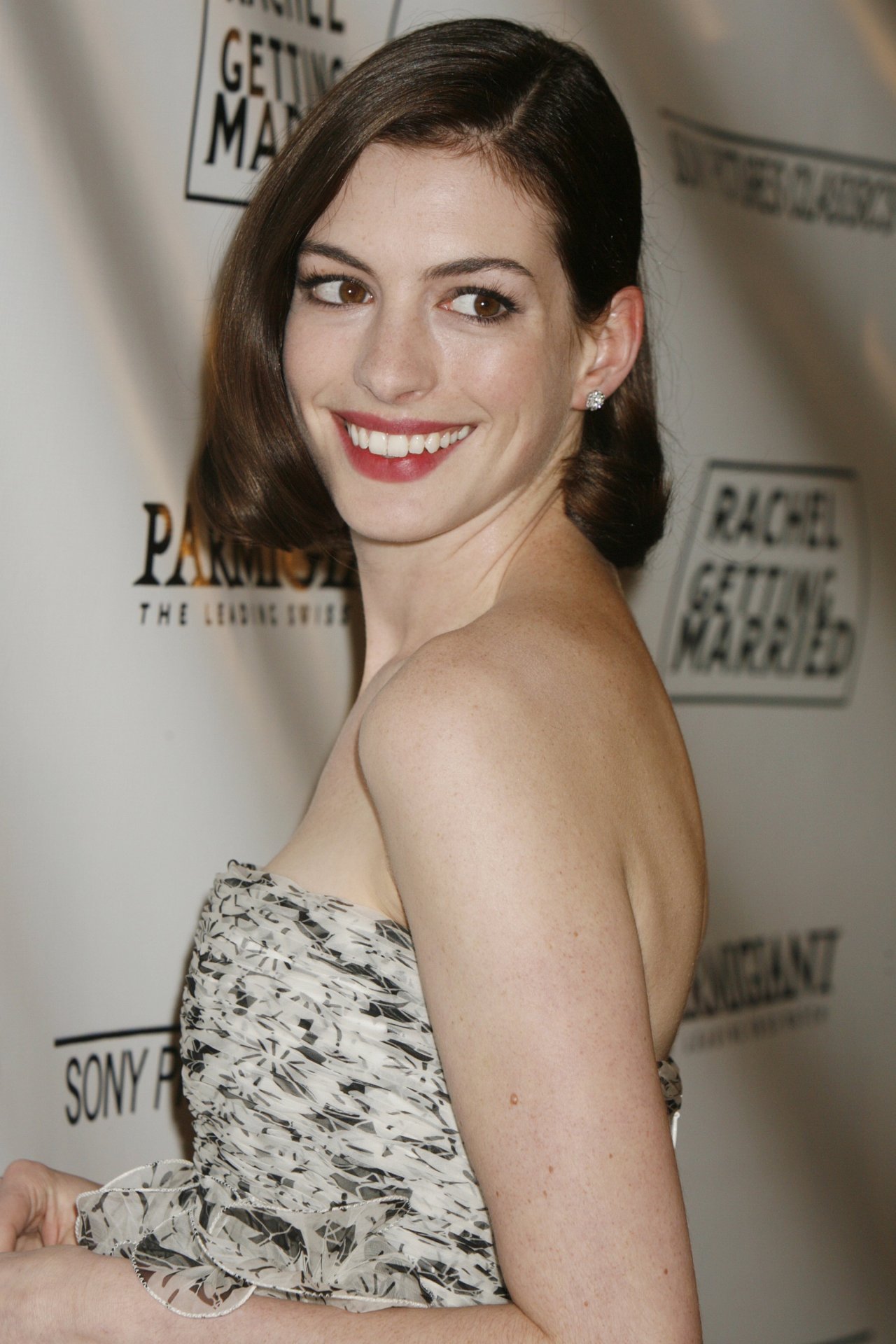 Anne Hathaway